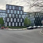 Gemuetlich Und Moderne Wohnung In Duesseldorf