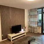 Gemuetlich Und Moderne Wohnung In Duesseldorf
