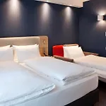 Holiday Inn Express - Düsseldorf Airport