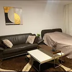 Stilvolles Apartment Auf Zeit In Duesseldorf Moersenbreuch