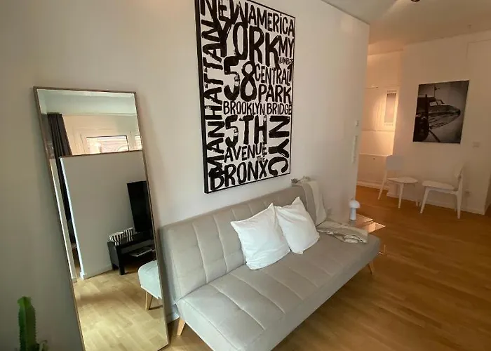 Stilvolles Apartment In Duesseldorf Am Medienhafen
