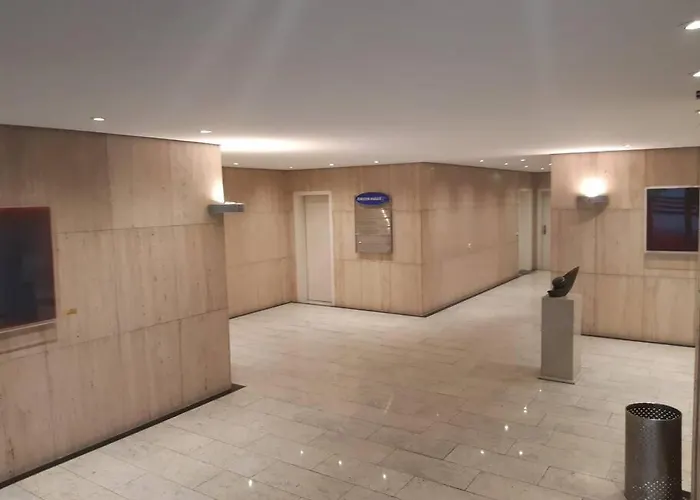 Gemuetlich Und Moderne Wohnung In Duesseldorf