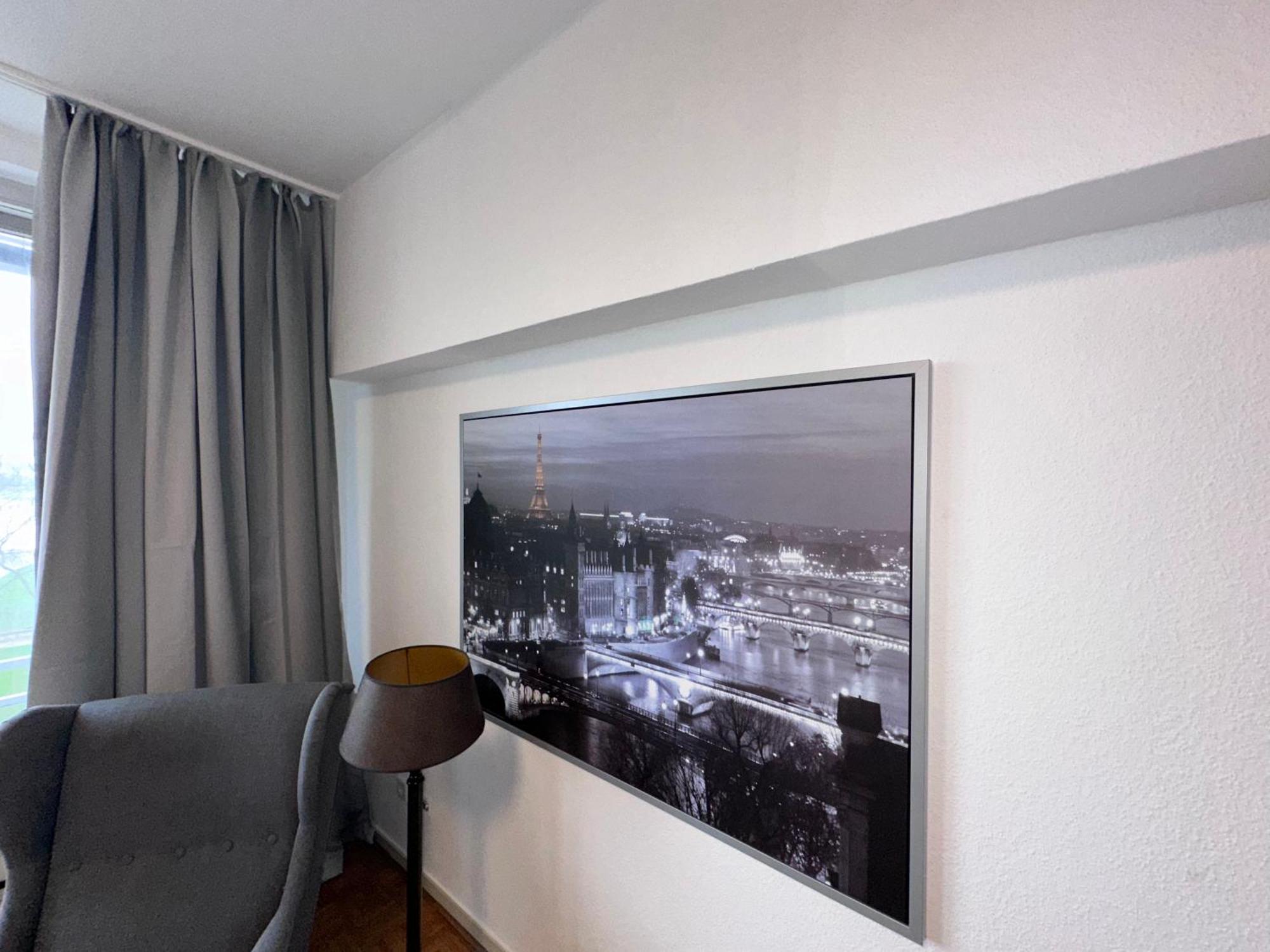Appartement Einmaliger Rheinblick, Fusslaufig Zur Messe Düsseldorf