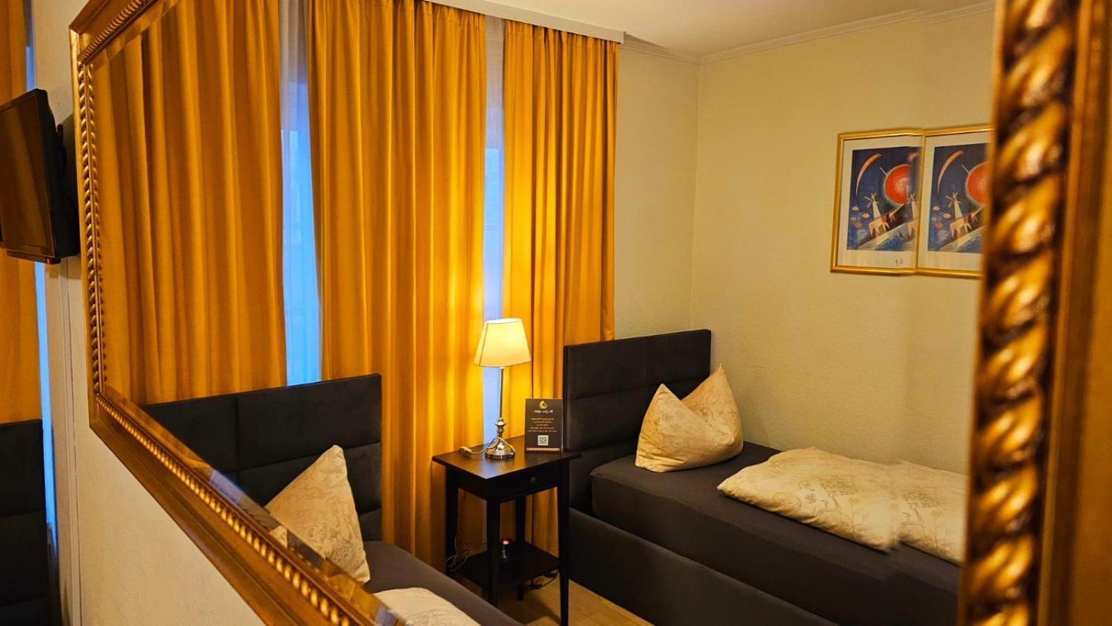 Hotel The Soho Altstadt Self Check In Dusseldorf