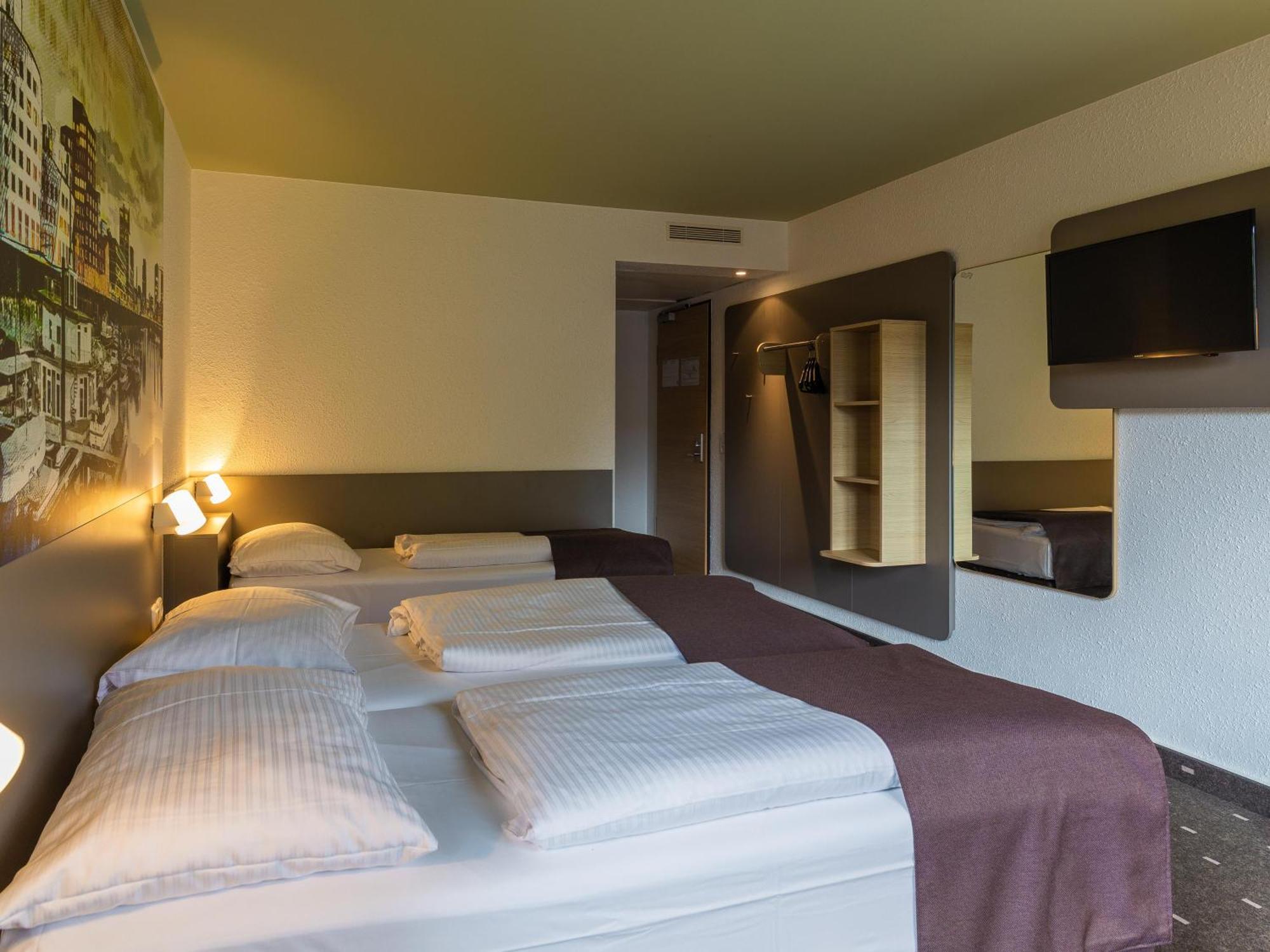 City-sued Hotel