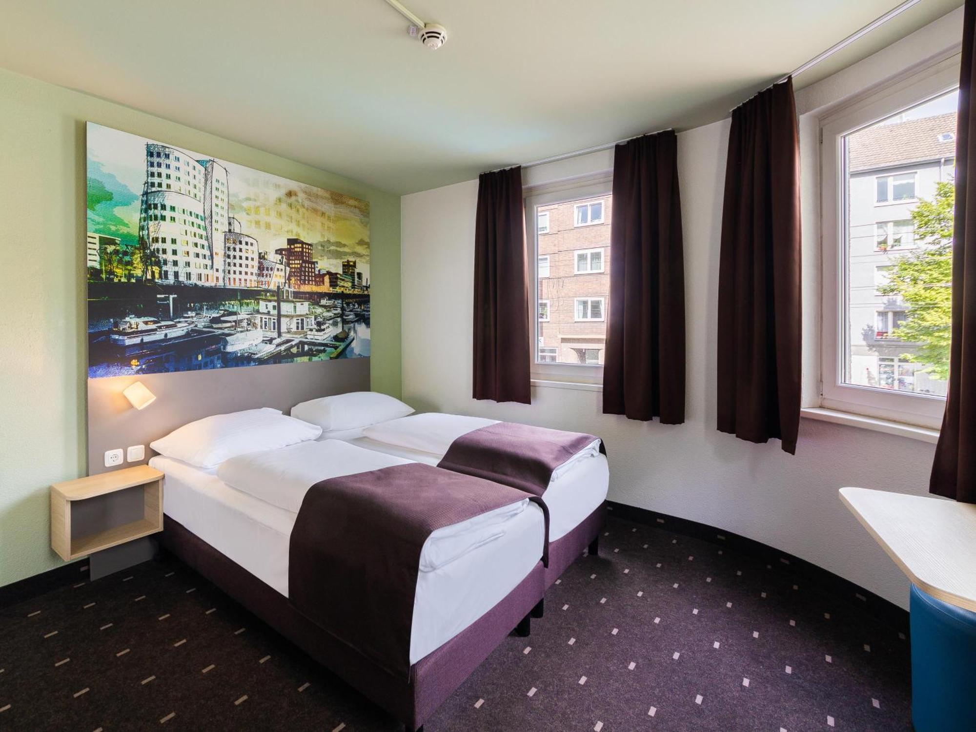 City-sued Hotel