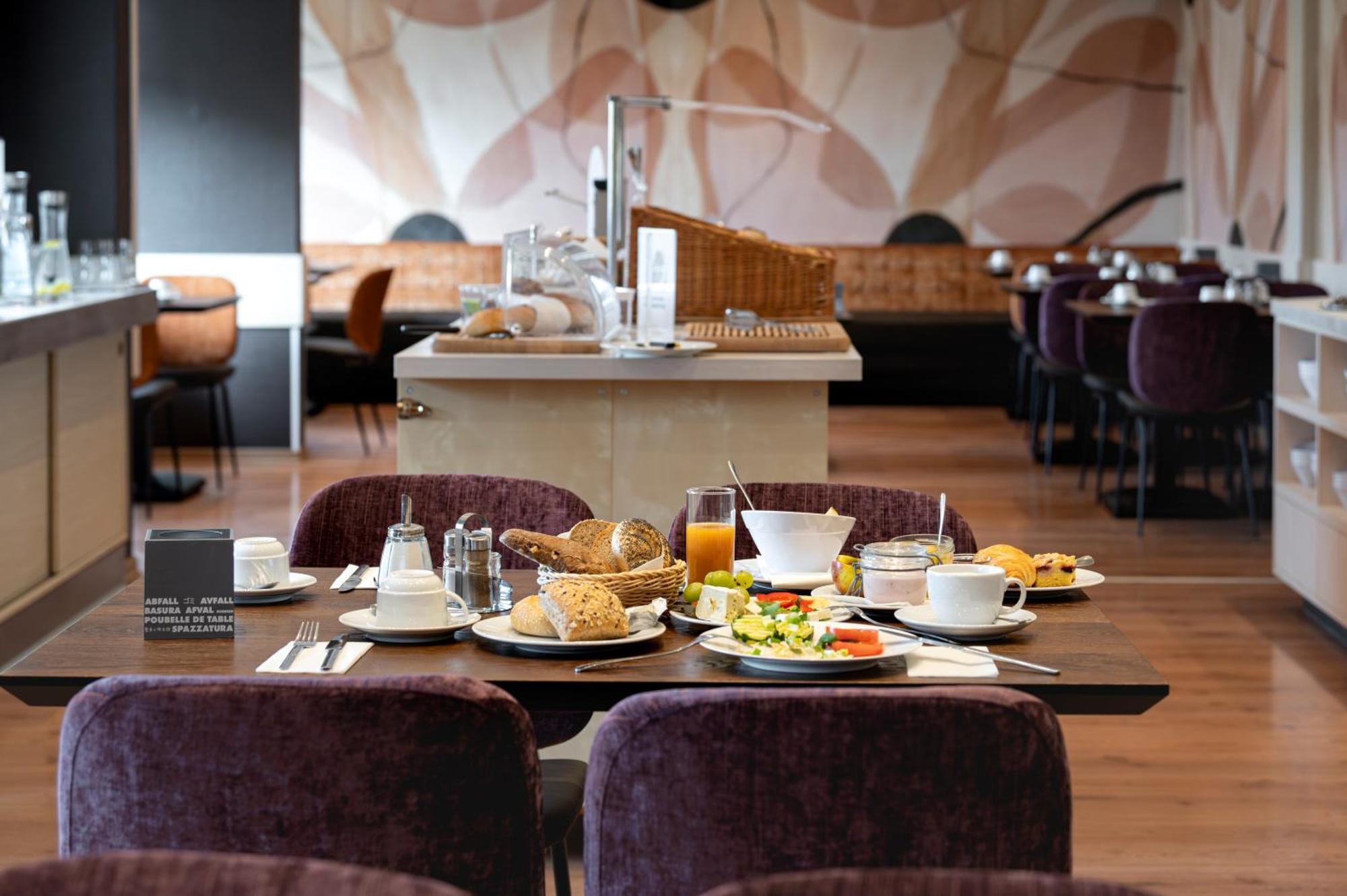Hotel Astra 3*