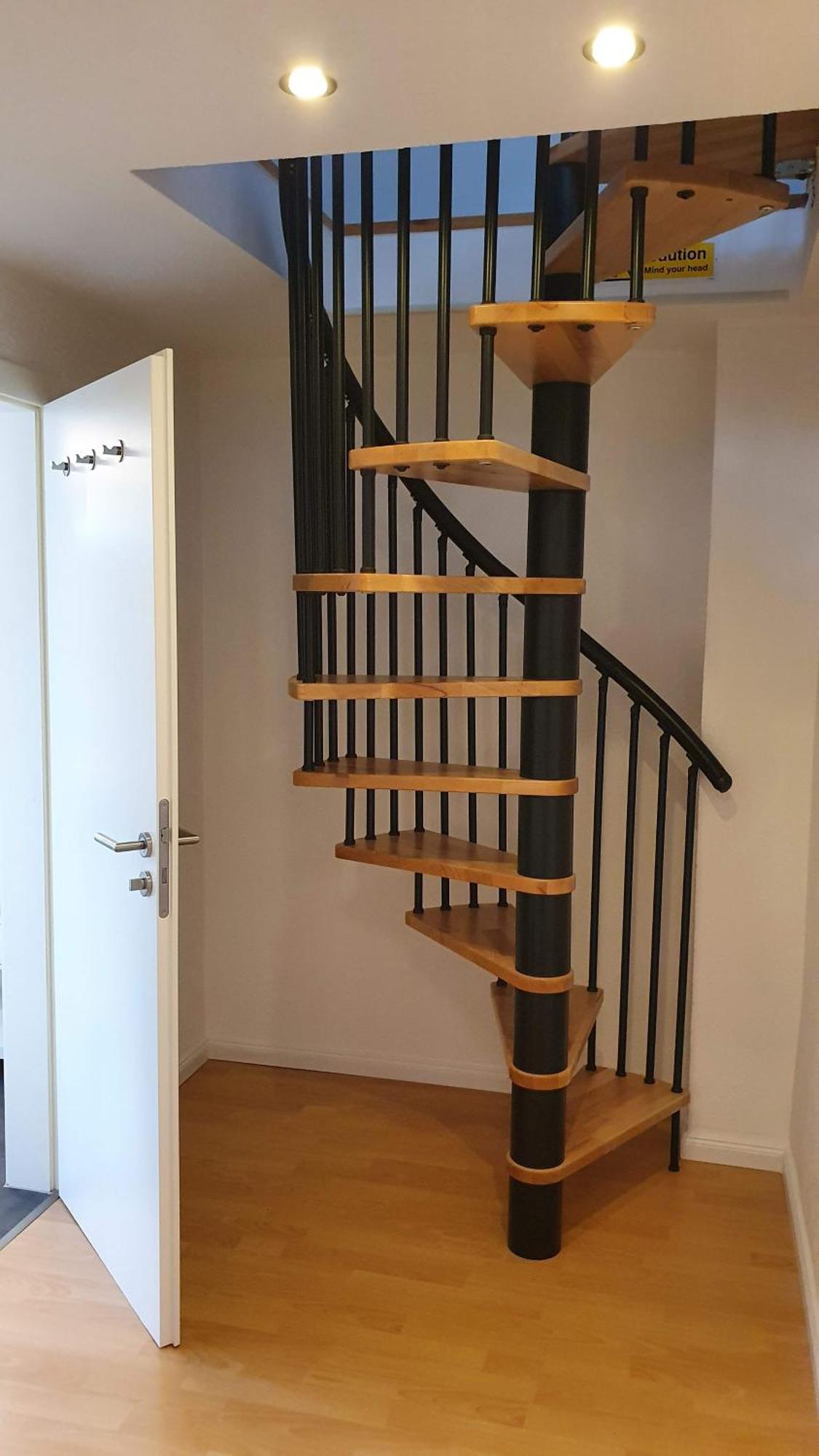 Modern 2.5 Bedroom Duplex Near Messe, Airport, Arena Apartment Dusseldorf