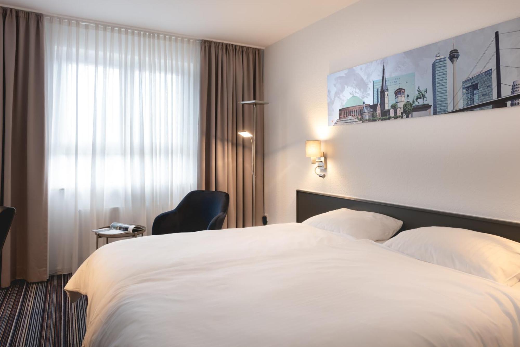 Astra Hotel 3*