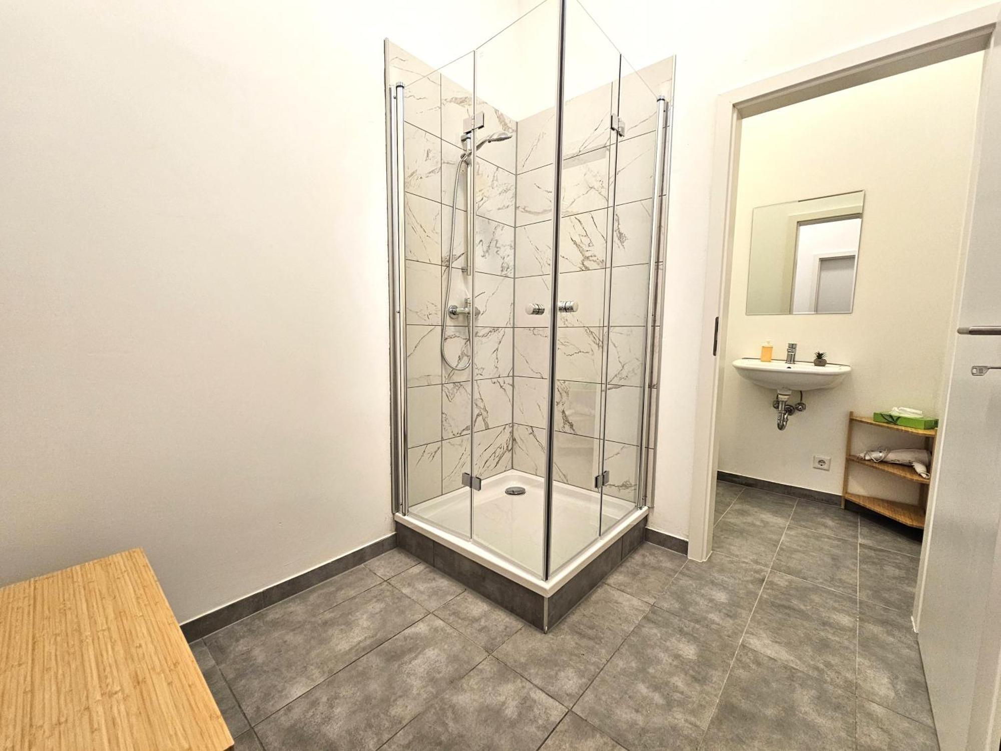 Airport-messe Apartment *