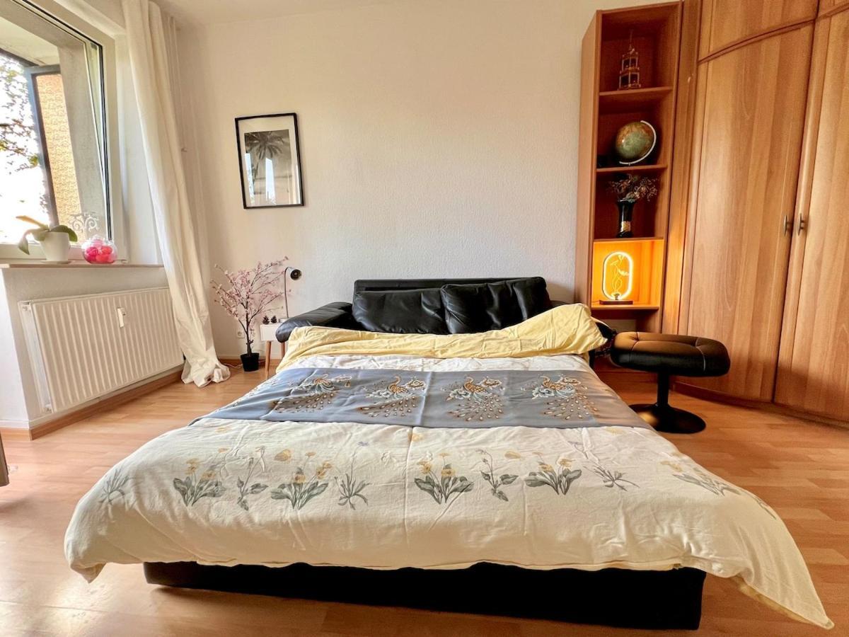 Cozy 2-room-apartment On Zoo Park In District 2 Apartment Dusseldorf