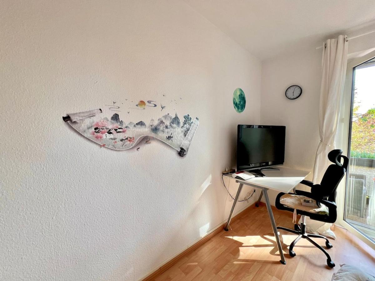 Cozy 2-room-apartment On Zoo Park In District 2 Dusseldorf