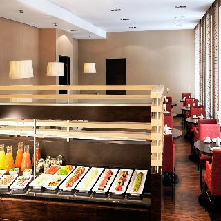 Nh Koenigsallee Hotel 4*