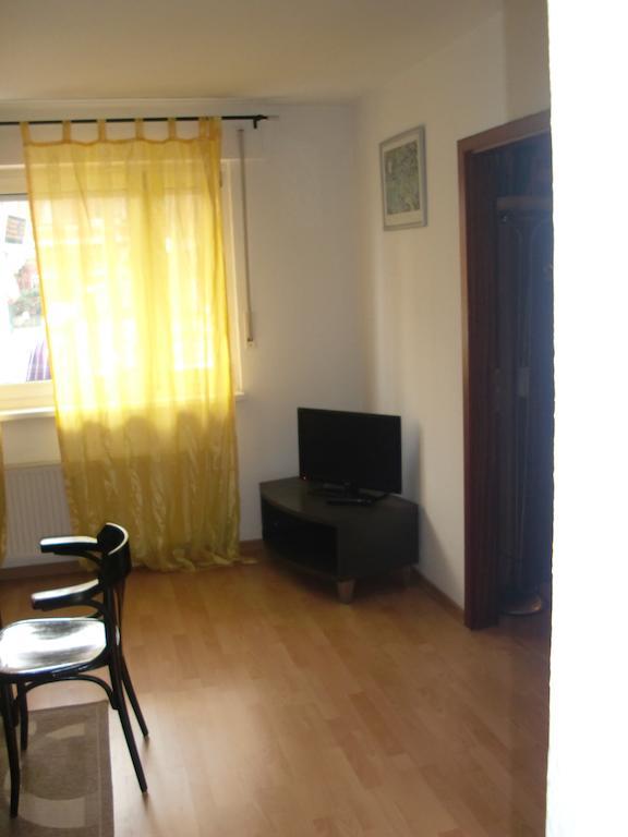 Monteurwohnung Im Zentrum Lierenfeld