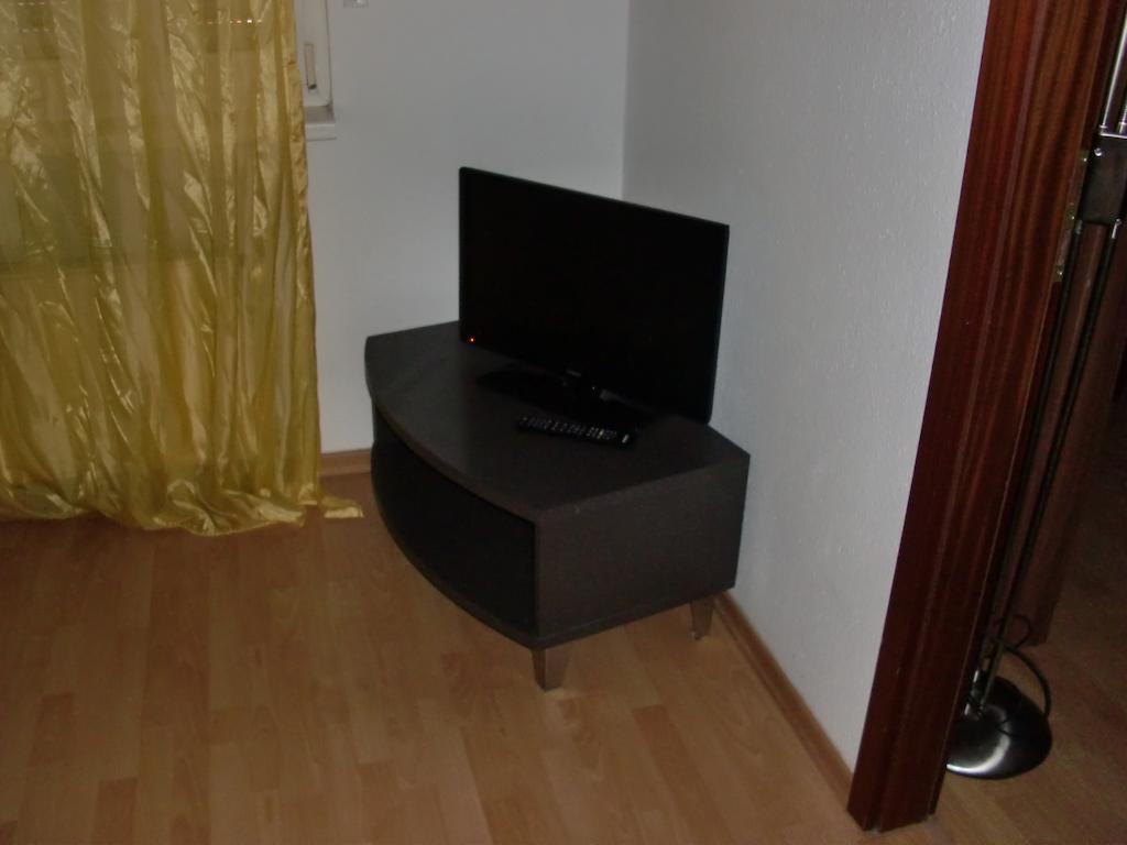 Apartment Monteurwohnung Im Zentrum Lierenfeld