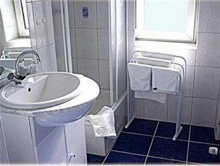 Am Wehrhahn Hotel 2*