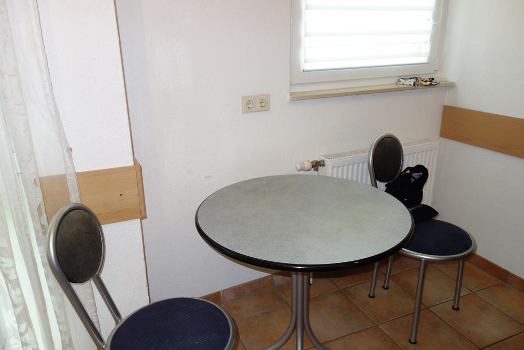 Tolstov-Hotels Big 2 Room Rossstrasse Apartment *