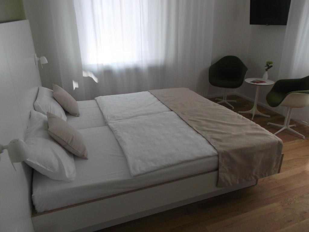 Art Ufer Gasthof 3*