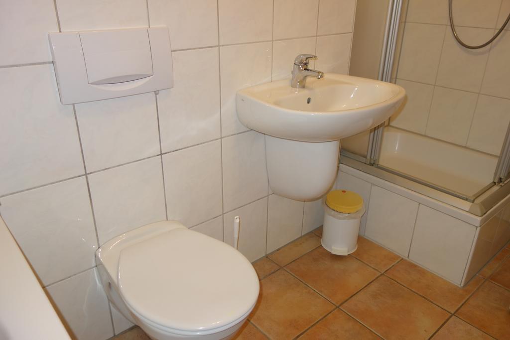Tolstov-Hotels Big 2 Room Rossstrasse Apartment