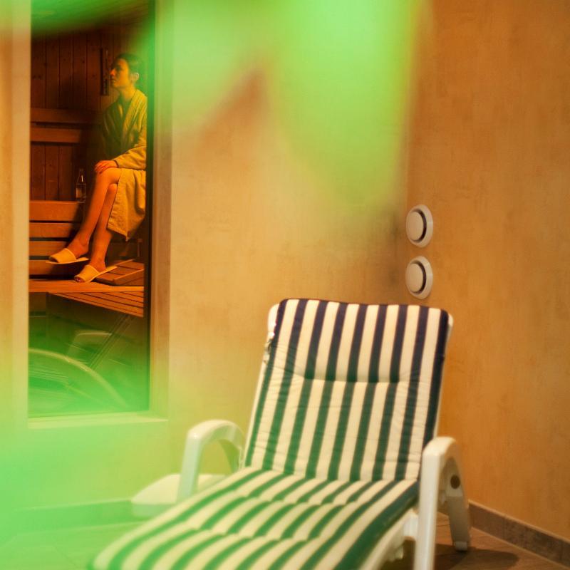 Asahi Hotel 4*