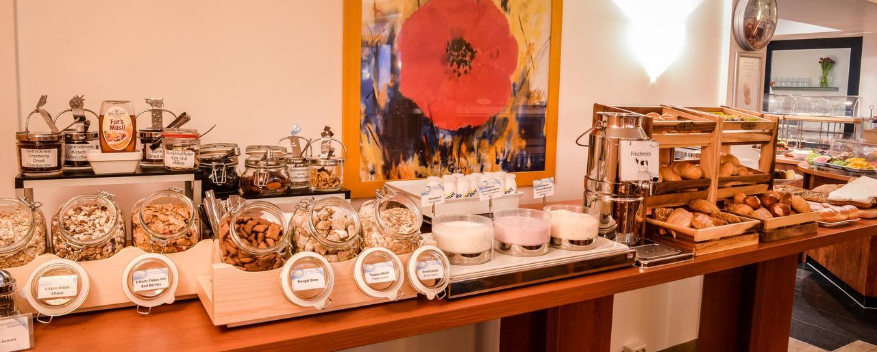 Hotel National 3*