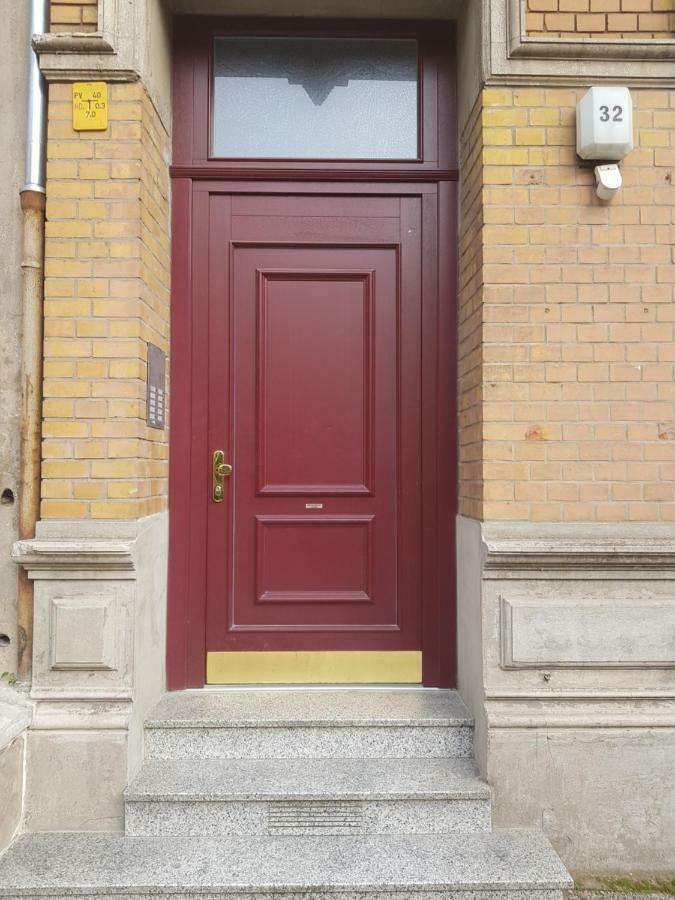 - 15min Messe Dus And Old Town Apartamento