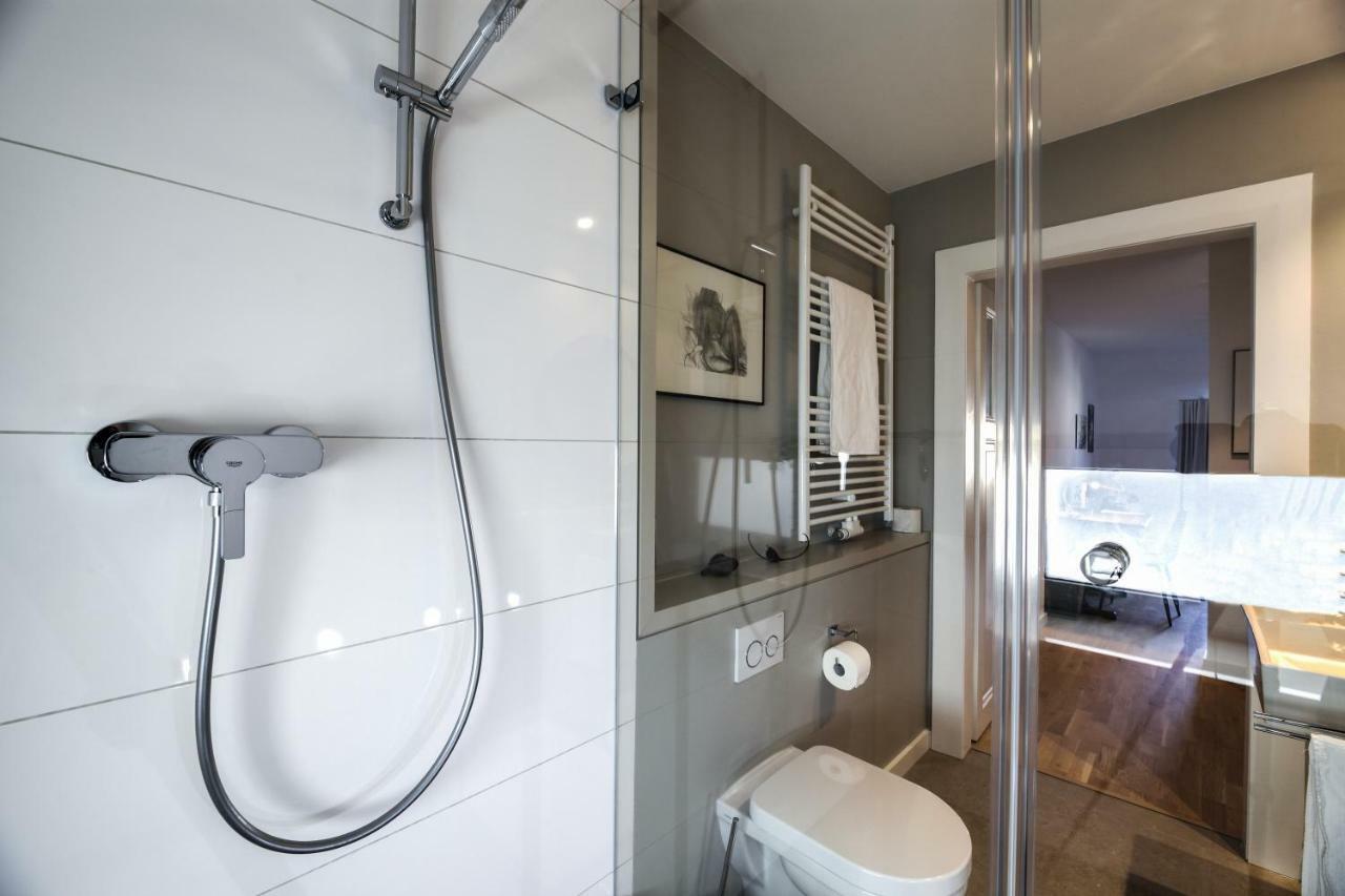 Schoenfelder Apartment