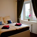 Zentral, Mini Suite Zwei Raeumen, Parks, Messe