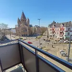 Studio Rosso - Central - Balcony - Trade Fair