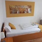 Hotel Karolinger