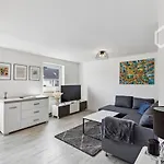 Apartment Close To Vf Tower - 53 Sqm - Fair - Kitchen