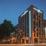 Motel One Duesseldorf Hauptbahnhof