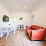Raj Living - 1 Or 3 Room Apartments - 20 Min Messe Dus And Old Town Dus