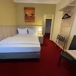 Palm Premium Hotel & Apartments