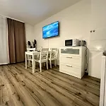 E&K Apartment II
