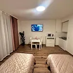 E&K Apartment II
