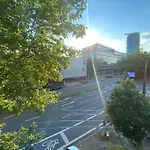 Gemuetliche, Helle, Ruhige Wohnung Im Zentrum Von Duesseldorf