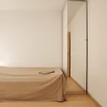 3 Bedroom House With 2 Bathrooms In Dusseldorf - Haus Mit 3 Schlafzimmer 2 Badezimmer In Duesseldorf