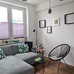 Castle Street Oasis