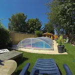 Airport Apartment