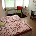 Apartment Bett Am Rhein