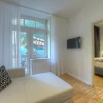 B-Boardinghouse