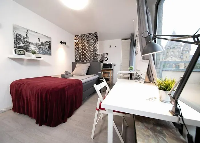 Studio Rosso - Central - Balcony - Trade Fair