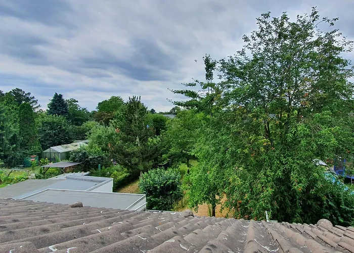Modern 2.5 Bedroom Duplex Apartment Near Messe, Airport, Arena