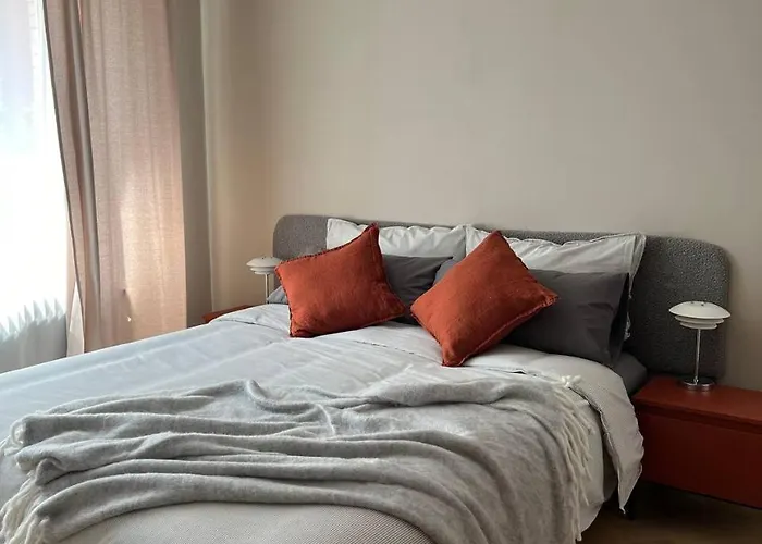 Cozy & Central Apartment In Duesseldorf
