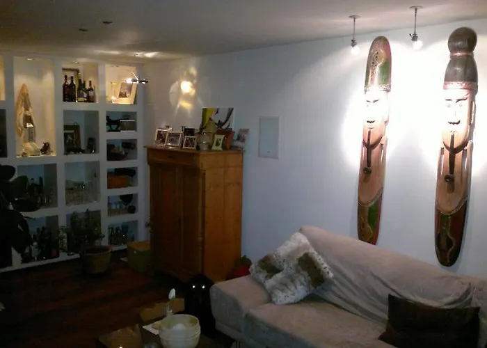 Zimmer Mit Bad, Modern Und Ruhig - Familiaer!