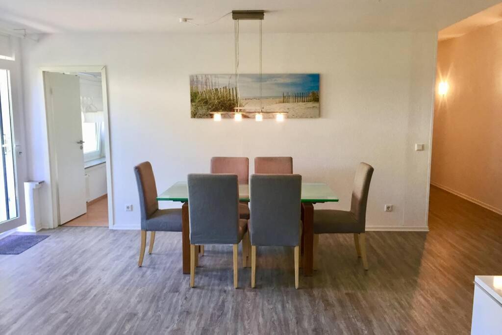120 Qm -3 Schlafzimmer-2 Baeder- Fuer 7 Gaeste * Düsseldorf