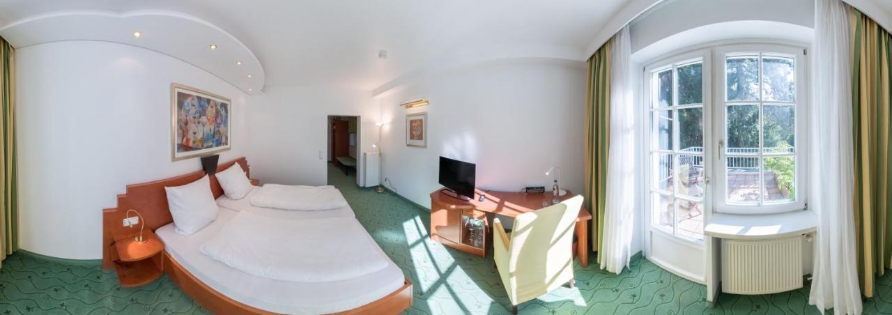 Im Park Hotel Dusseldorf
