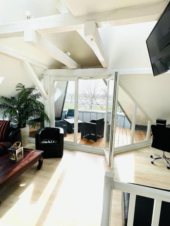 Luxury Rooftop Loft With River View 10min To City Appartement *