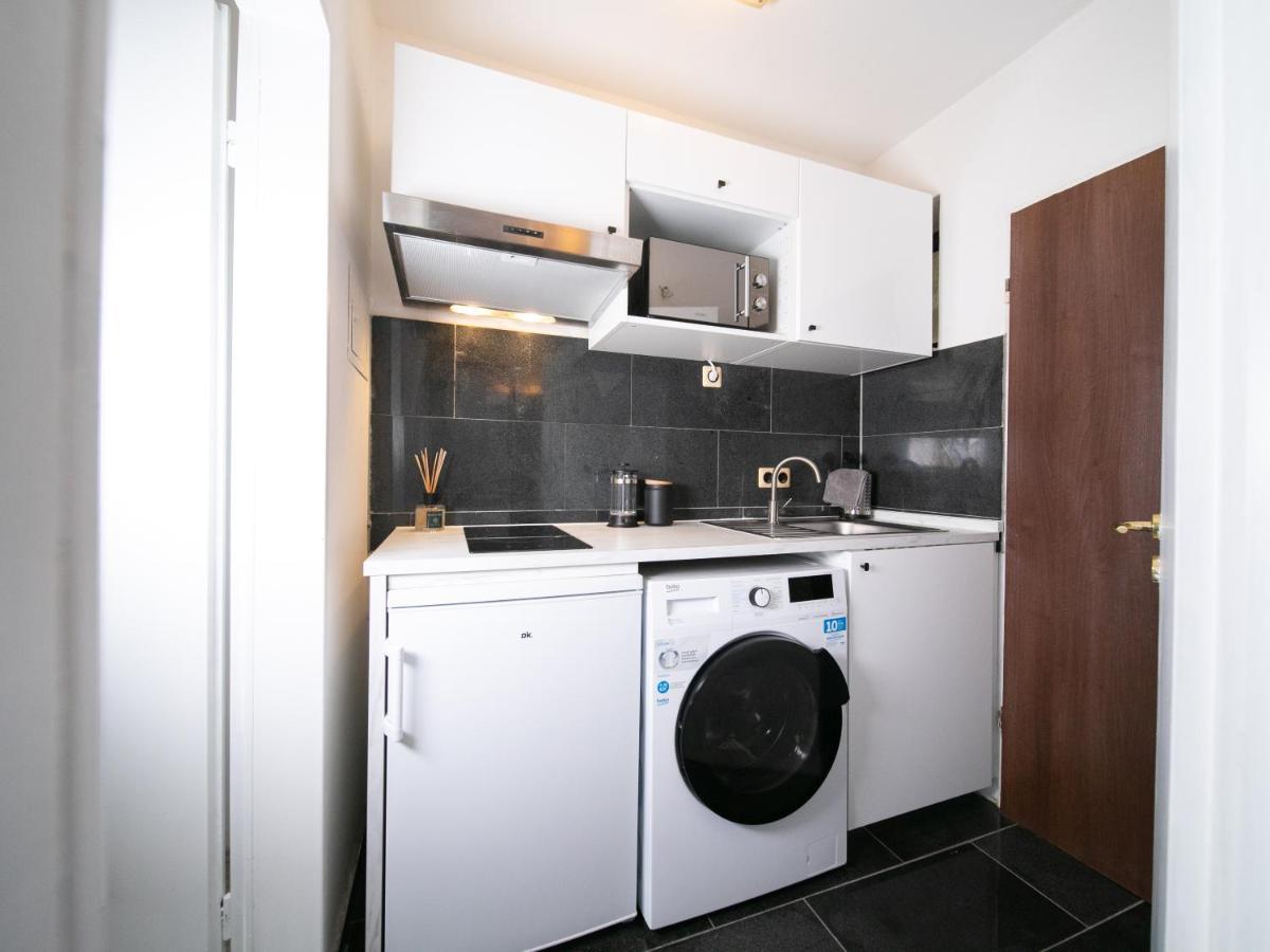 Studio Orange - Zentral Mit Balkon - Altstadt - Messe Apartment *
